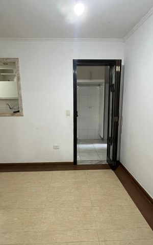 Casa à venda com 250m², 5 quartos e 2 vagas Casa à venda com 250m², 5 quartos e 2 vagasSala