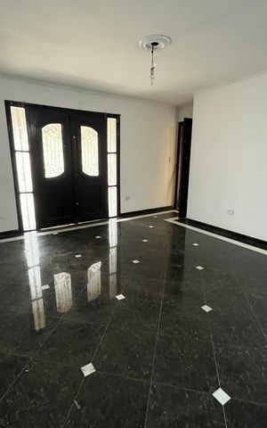 Casa à venda com 250m², 5 quartos e 2 vagas Casa à venda com 250m², 5 quartos e 2 vagasSala