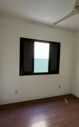 Casa à venda com 250m², 5 quartos e 2 vagas Casa à venda com 250m², 5 quartos e 2 vagasQuarto 3