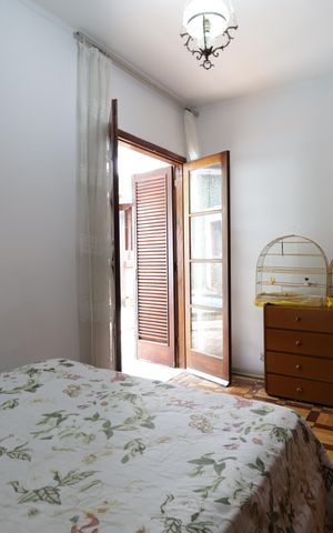 Casa à venda com 260m², 3 quartos e 4 vagasQuarto 2