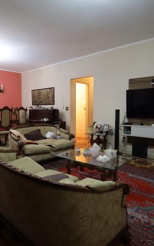 Casa à venda com 260m², 3 quartos e 4 vagasSala