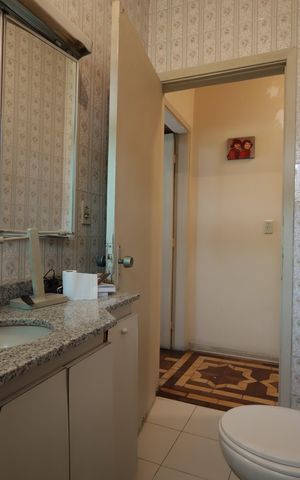 Casa à venda com 260m², 3 quartos e 4 vagasBanheiro