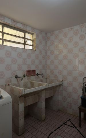 Casa à venda com 260m², 3 quartos e 4 vagasÁrea de Serviço