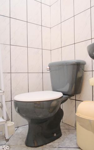 Casa à venda com 351m², 6 quartos e 2 vagasBanheiro de serviço