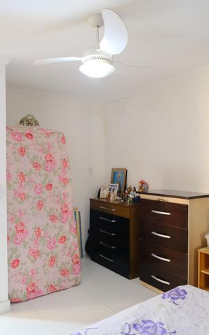 Casa à venda com 351m², 6 quartos e 2 vagasQuarto 5