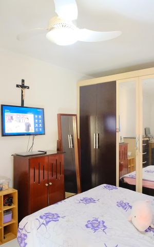 Casa à venda com 351m², 6 quartos e 2 vagasQuarto 5