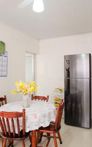 Casa à venda com 351m², 6 quartos e 2 vagasCozinha 1