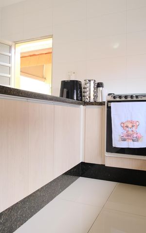 Casa à venda com 351m², 6 quartos e 2 vagasCozinha 2