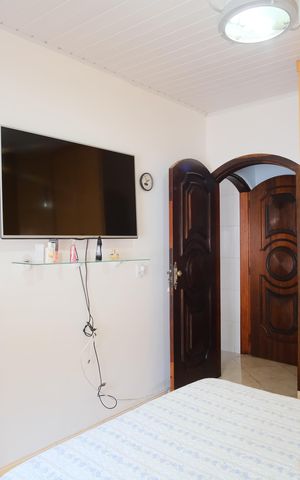Casa à venda com 351m², 6 quartos e 2 vagasQuarto 2