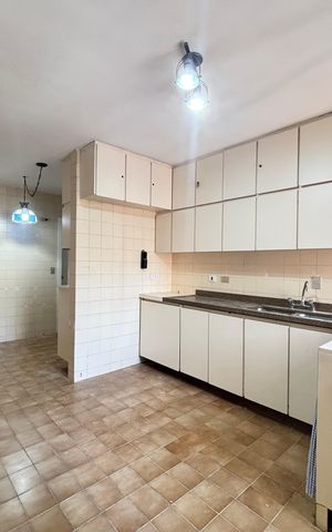 Apartamento para alugar com 161m², 3 quartos e 2 vagas Apartamento para alugar com 161m², 3 quartos e 2 vagasCozinha
