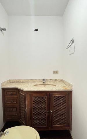 Apartamento para alugar com 161m², 3 quartos e 2 vagas Apartamento para alugar com 161m², 3 quartos e 2 vagasLavabo