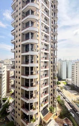Apartamento para alugar com 161m², 3 quartos e 2 vagas Apartamento para alugar com 161m², 3 quartos e 2 vagasVista