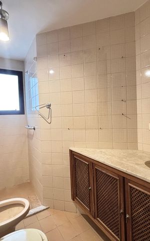 Apartamento para alugar com 161m², 3 quartos e 2 vagas Apartamento para alugar com 161m², 3 quartos e 2 vagasBanheiro da Suíte 1