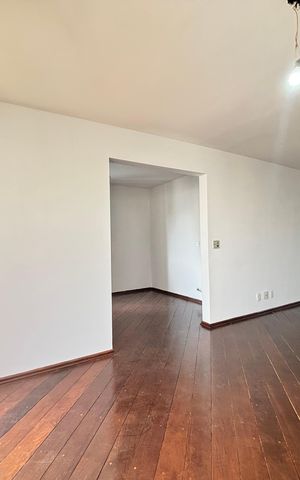 Apartamento para alugar com 161m², 3 quartos e 2 vagas Apartamento para alugar com 161m², 3 quartos e 2 vagasSala