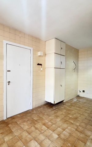 Apartamento para alugar com 161m², 3 quartos e 2 vagas Apartamento para alugar com 161m², 3 quartos e 2 vagasCozinha