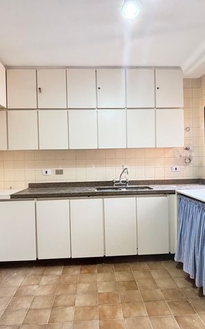 Apartamento para alugar com 161m², 3 quartos e 2 vagas Apartamento para alugar com 161m², 3 quartos e 2 vagasCozinha