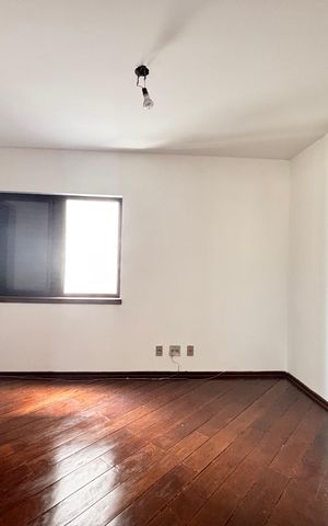 Apartamento para alugar com 161m², 3 quartos e 2 vagas Apartamento para alugar com 161m², 3 quartos e 2 vagasSala
