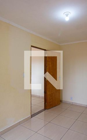 Casa à venda com 154m², 3 quartos e 2 vagas Casa à venda com 154m², 3 quartos e 2 vagasSala