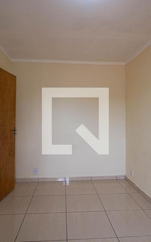 Casa à venda com 154m², 3 quartos e 2 vagas Casa à venda com 154m², 3 quartos e 2 vagasSala