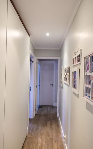 Apartamento à venda com 210m², 4 quartos e 3 vagasCorredor 2