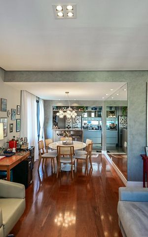 Apartamento à venda com 210m², 4 quartos e 3 vagasSala