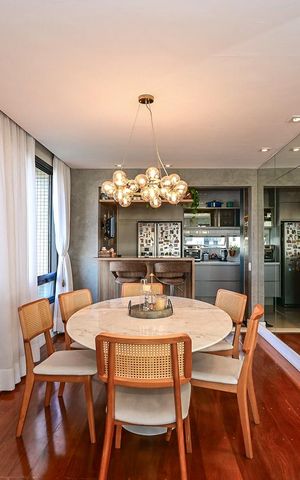 Apartamento à venda com 210m², 4 quartos e 3 vagasSala de Jantar