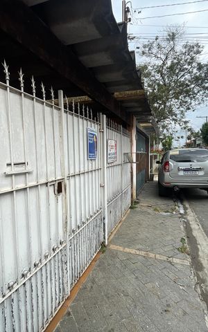 Casa para alugar com 120m², 3 quartos e 2 vagas Casa para alugar com 120m², 3 quartos e 2 vagasFachada