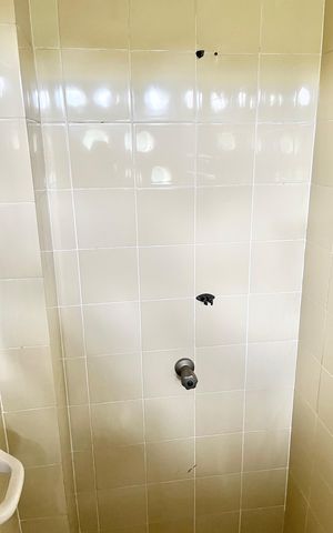 Apartamento à venda com 64m², 2 quartos e 1 vaga Apartamento à venda com 64m², 2 quartos e 1 vagaBanheiro de serviço