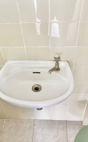 Apartamento à venda com 64m², 2 quartos e 1 vaga Apartamento à venda com 64m², 2 quartos e 1 vagaBanheiro de serviço