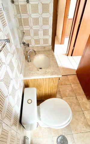 Apartamento à venda com 64m², 2 quartos e 1 vaga Apartamento à venda com 64m², 2 quartos e 1 vagaBanheiro