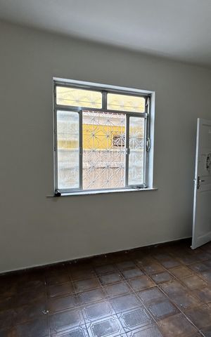 Casa à venda com 90m², 2 quartos e 1 vagaSala