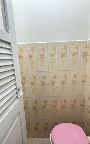 Casa à venda com 90m², 2 quartos e 1 vagaBanheiro de serviço