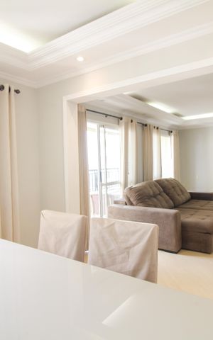 Apartamento à venda com 101m², 2 quartos e 2 vagasSala