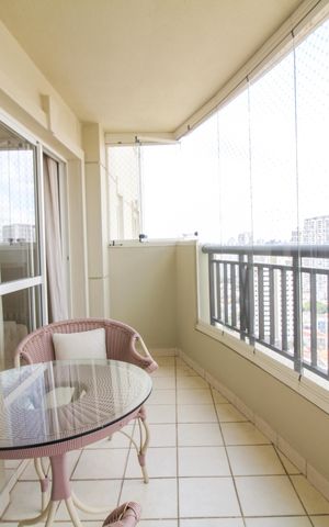 Apartamento à venda com 101m², 2 quartos e 2 vagasSala - Varanda
