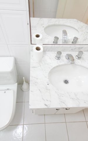 Apartamento à venda com 101m², 2 quartos e 2 vagasBanheiro 2 - Social