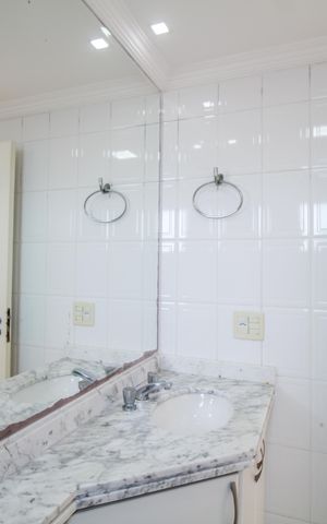 Apartamento à venda com 101m², 2 quartos e 2 vagasBanheiro Suite