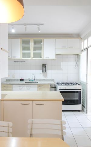 Apartamento à venda com 101m², 2 quartos e 2 vagasCozinha