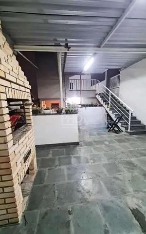 Casa à venda com 274m², 3 quartos e 2 vagas