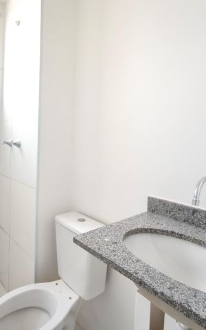 Apartamento à venda com 44m², 2 quartos e 1 vaga Apartamento à venda com 44m², 2 quartos e 1 vagaBanheiro