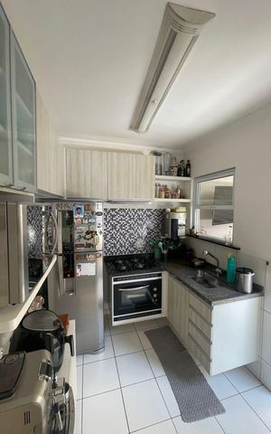 Casa de condomínio à venda com 80m², 3 quartos e 2 vagas Casa de condomínio à venda com 80m², 3 quartos e 2 vagasCozinha