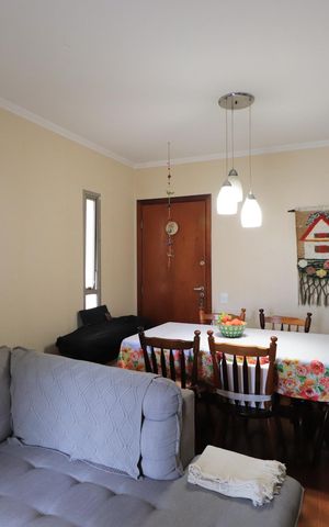 Apartamento à venda com 88m², 3 quartos e 1 vagaSala
