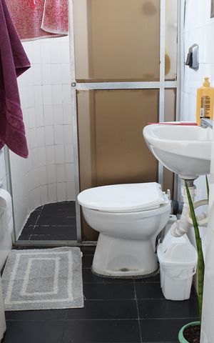 Apartamento à venda com 174m², 4 quartos e 2 vagasBanheiro Empregada