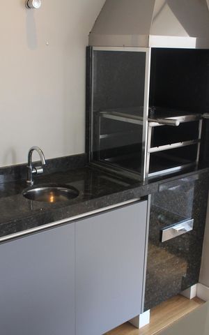 Apartamento à venda com 94m², 3 quartos e 2 vagasVaranda