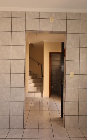 Casa à venda com 151m², 2 quartos e 2 vagasCozinha da casa 2