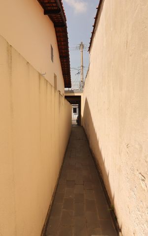 Casa à venda com 151m², 2 quartos e 2 vagasCorredor da casa 2