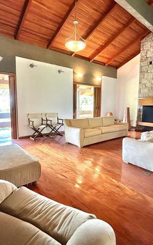 Casa de condomínio para alugar com 555m², 5 quartos e 5 vagas Casa de condomínio para alugar com 555m², 5 quartos e 5 vagasSala