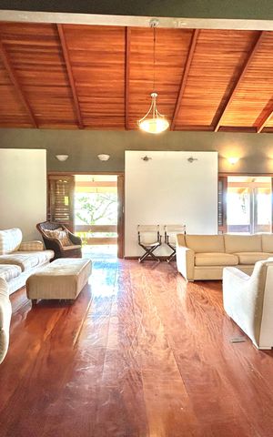 Casa de condomínio para alugar com 555m², 5 quartos e 5 vagas Casa de condomínio para alugar com 555m², 5 quartos e 5 vagasSala