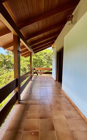 Casa de condomínio para alugar com 555m², 5 quartos e 5 vagas Casa de condomínio para alugar com 555m², 5 quartos e 5 vagasVaranda da Sala