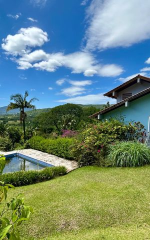 Casa de condomínio para alugar com 555m², 5 quartos e 5 vagas Casa de condomínio para alugar com 555m², 5 quartos e 5 vagasÁrea externa