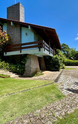 Casa de condomínio para alugar com 555m², 5 quartos e 5 vagas Casa de condomínio para alugar com 555m², 5 quartos e 5 vagasFachada
